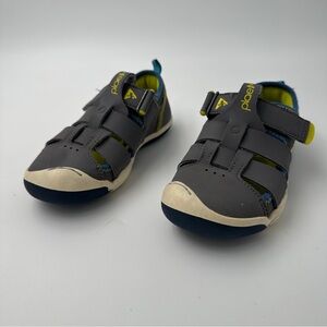 Plae shoes size 11.5 Sam 2.0